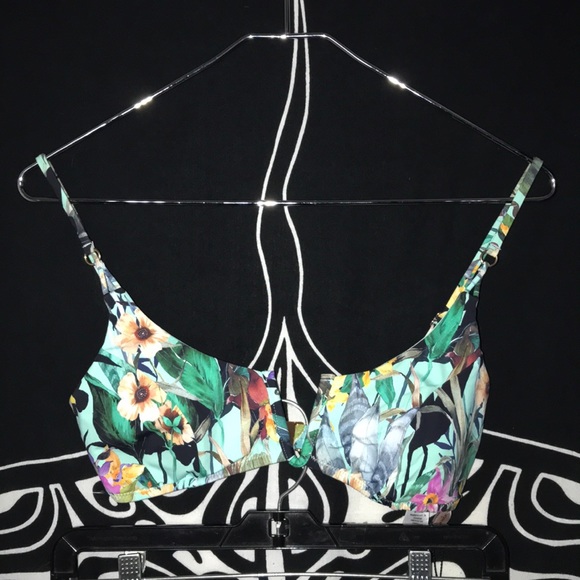 Nanette Lepore Swim size 4 green flowers print new - Picture 2 of 7